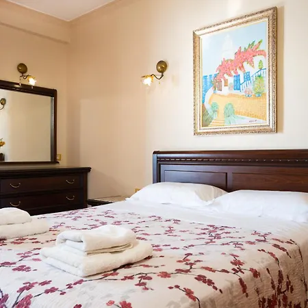 Daire Beachfront 3 Bedroom With Sea View Avlonya