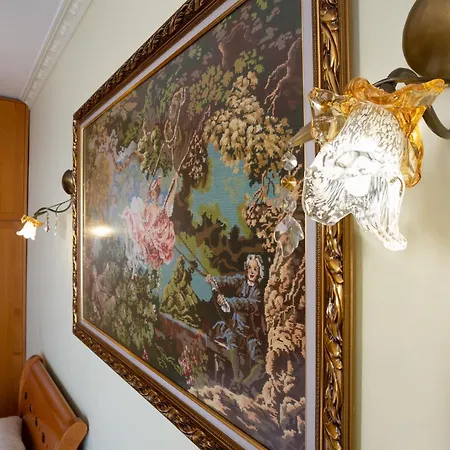 Beachfront 3 Bedroom With Sea View * Avlonya
