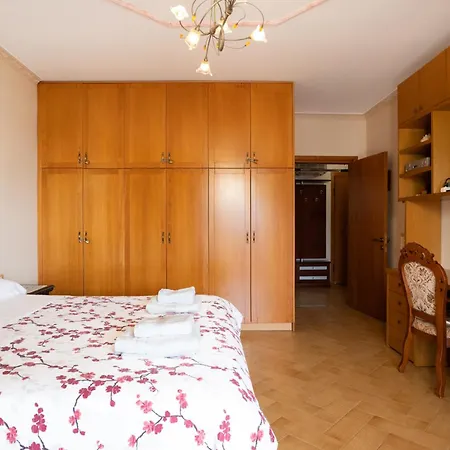 Daire Beachfront 3 Bedroom With Sea View Avlonya