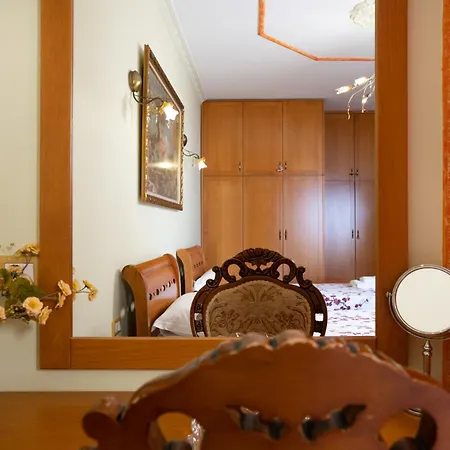 Daire Beachfront 3 Bedroom With Sea View
