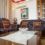 Beachfront 3 Bedroom With Sea View *