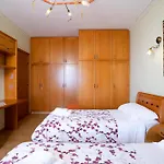 Beachfront 3 Bedroom With Sea View * Wlora