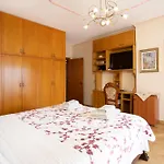 Beachfront 3 Bedroom With Sea View Apartament *