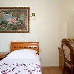 Beachfront 3 Bedroom With Sea View *