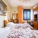 Beachfront 3 Bedroom With Sea View *