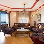 Beachfront 3 Bedroom With Sea View * Wlora