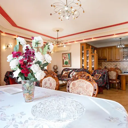 Beachfront 3 Bedroom With Sea View * Wlora